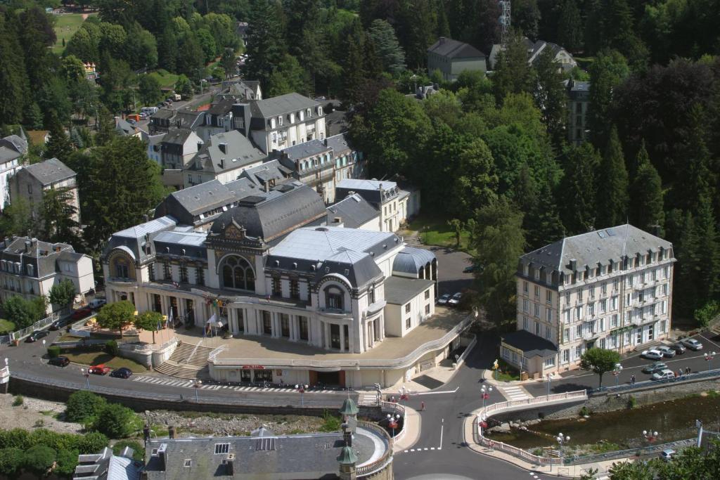 Le Parc Des Fees Hôtel Retaurant & Spa La Bourboule Exterior foto