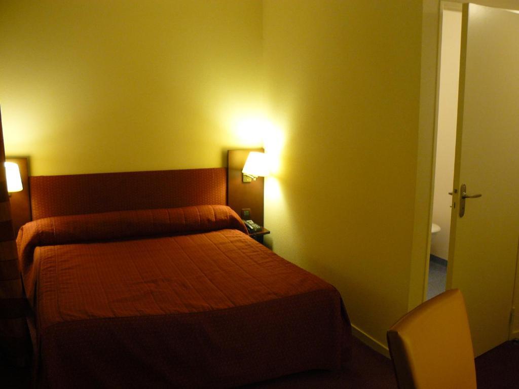 Le Parc Des Fees Hôtel Retaurant & Spa La Bourboule Zimmer foto