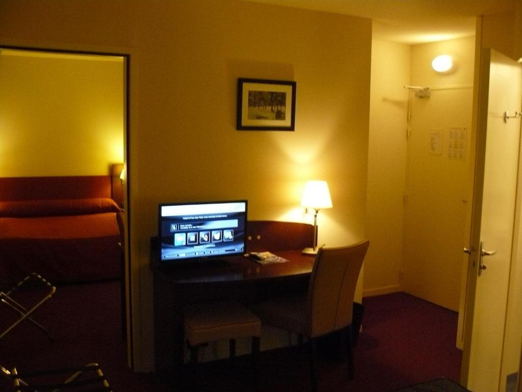 Le Parc Des Fees Hôtel Retaurant & Spa La Bourboule Zimmer foto