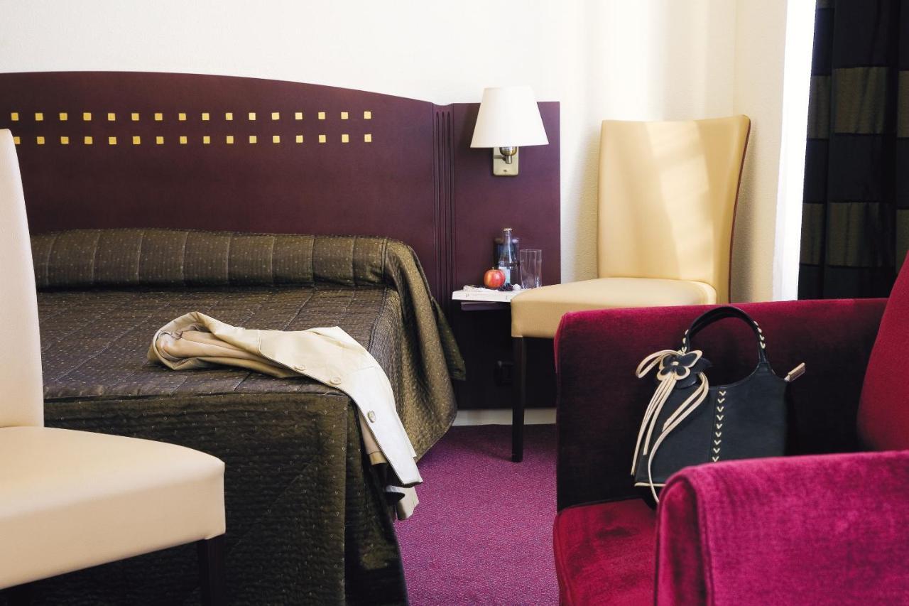 Le Parc Des Fees Hôtel Retaurant & Spa La Bourboule Zimmer foto